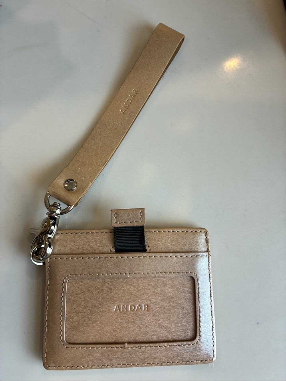 Andar Leather Wristlet Card Holder in Nude